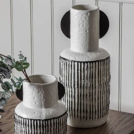 Aiko Vase