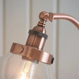 Hanssen Lamp