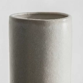 Yukio Vase Snowfall