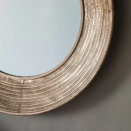 Ivyrston Mirror