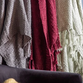 Acrylic Textured Throw - Claret