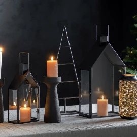Manor Lantern