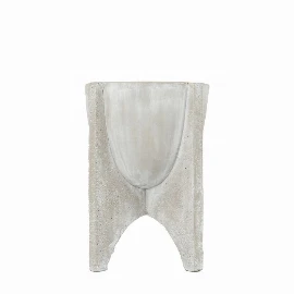 Titus Planter