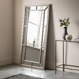 Lawston Mirror