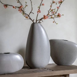 Airi Pebble Vase