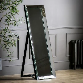 Selene Mirror