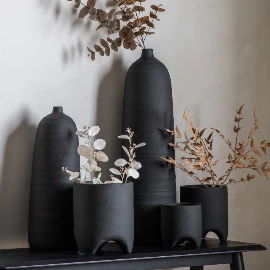 Moira Planter